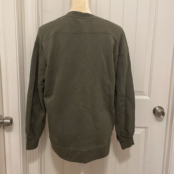Lululemon perfectly oversized crew grey sage size 2 - Picture 9 of 9